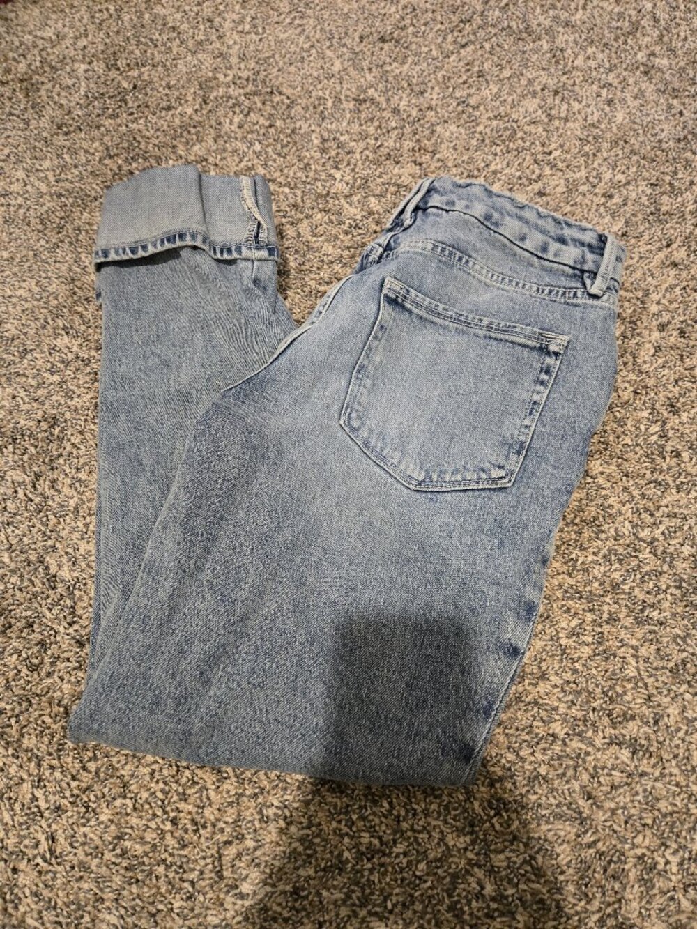 Good American Mid Rise Weekender Slim Straight Light Wash Jeans 4/27